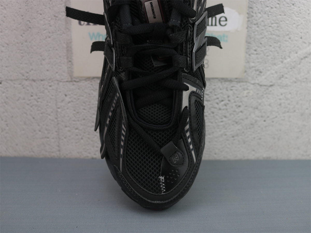 New Balance 1906A Black M1906AF